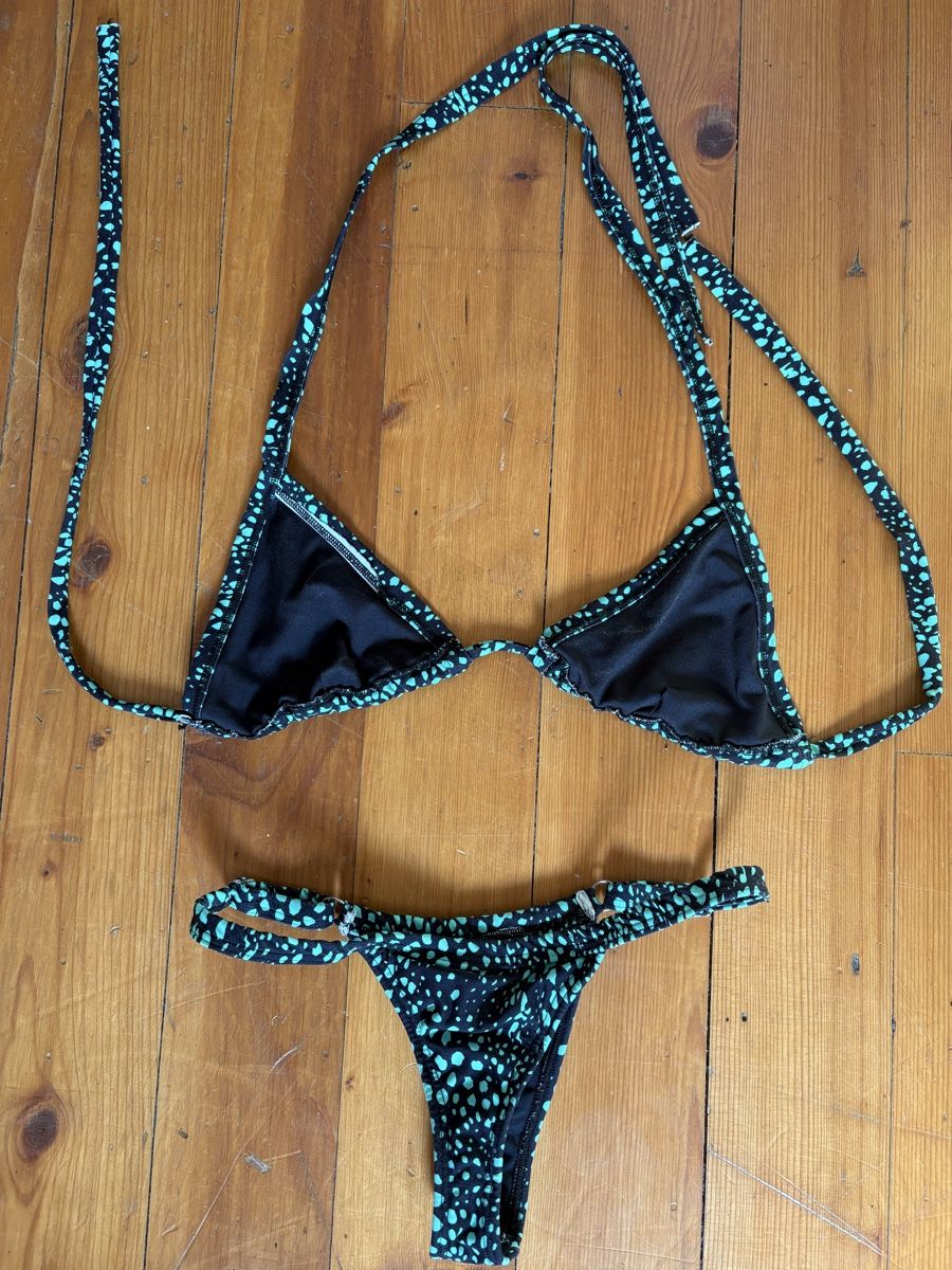 Costumi da bagno & Bikini: Bikini string brasilian – Usato da Sion venduto da edelweissse 1