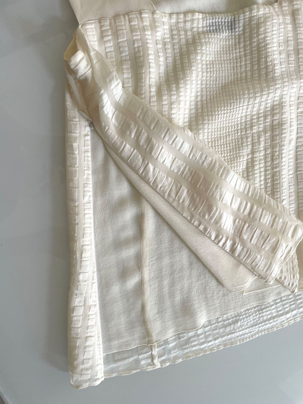 Akris Tops: AKRIS Top donna in seta e cotone bianco panna – Gebraucht aus Bellinzona von Sveva-Style-Hunter 7