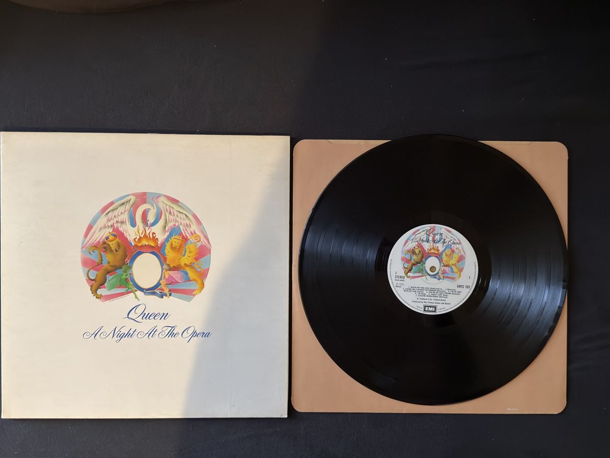 Dischi in vinile: Queen Vinyl 2 LP Set UK German Press Opera + Races – Usato da Muttenz venduto da Petar777 1