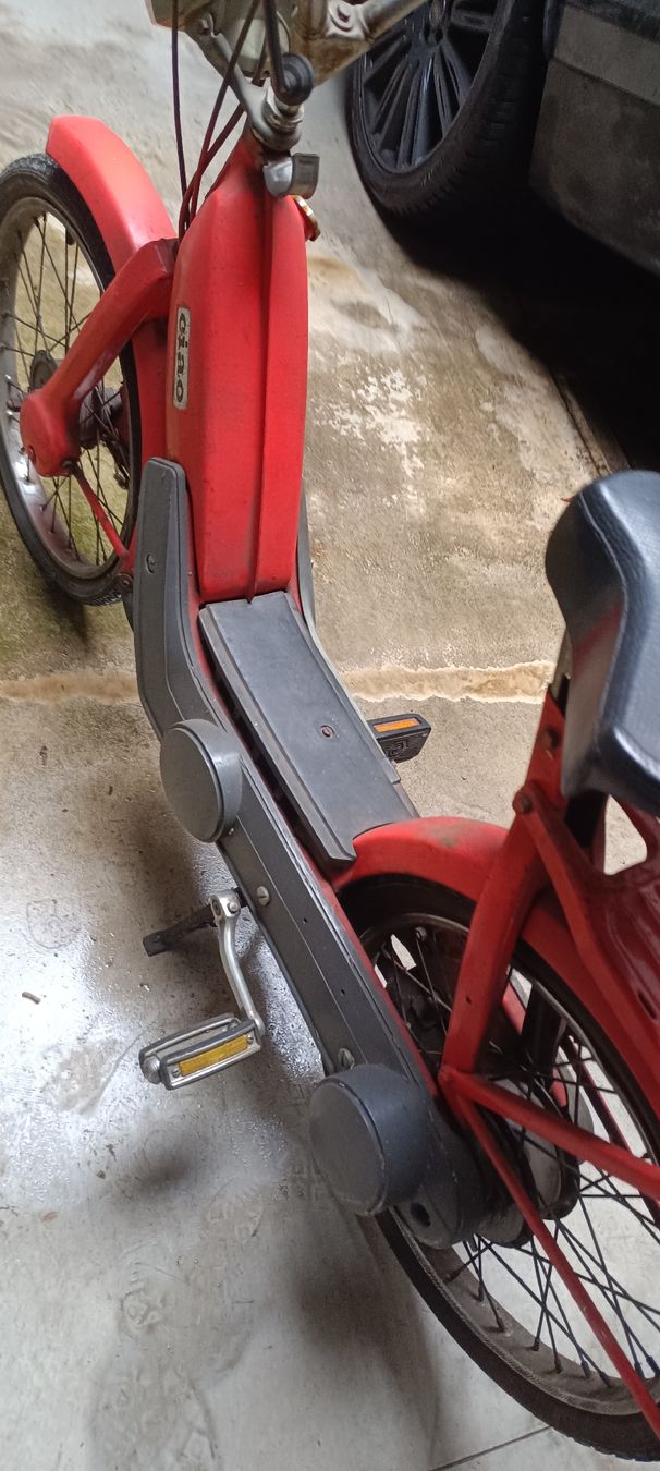 Piaggio Ciclomotori: Piaggio Ciao 1974 Mod. "Arcobaleno" – Usato da Massagno venduto da fab_hsw5 2
