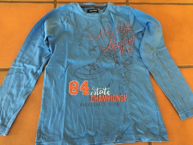 Kleiderpakete & -sets: 2 Sweatshirts Grösse 140 – Gebraucht aus Rechthalten von Cheech2 1