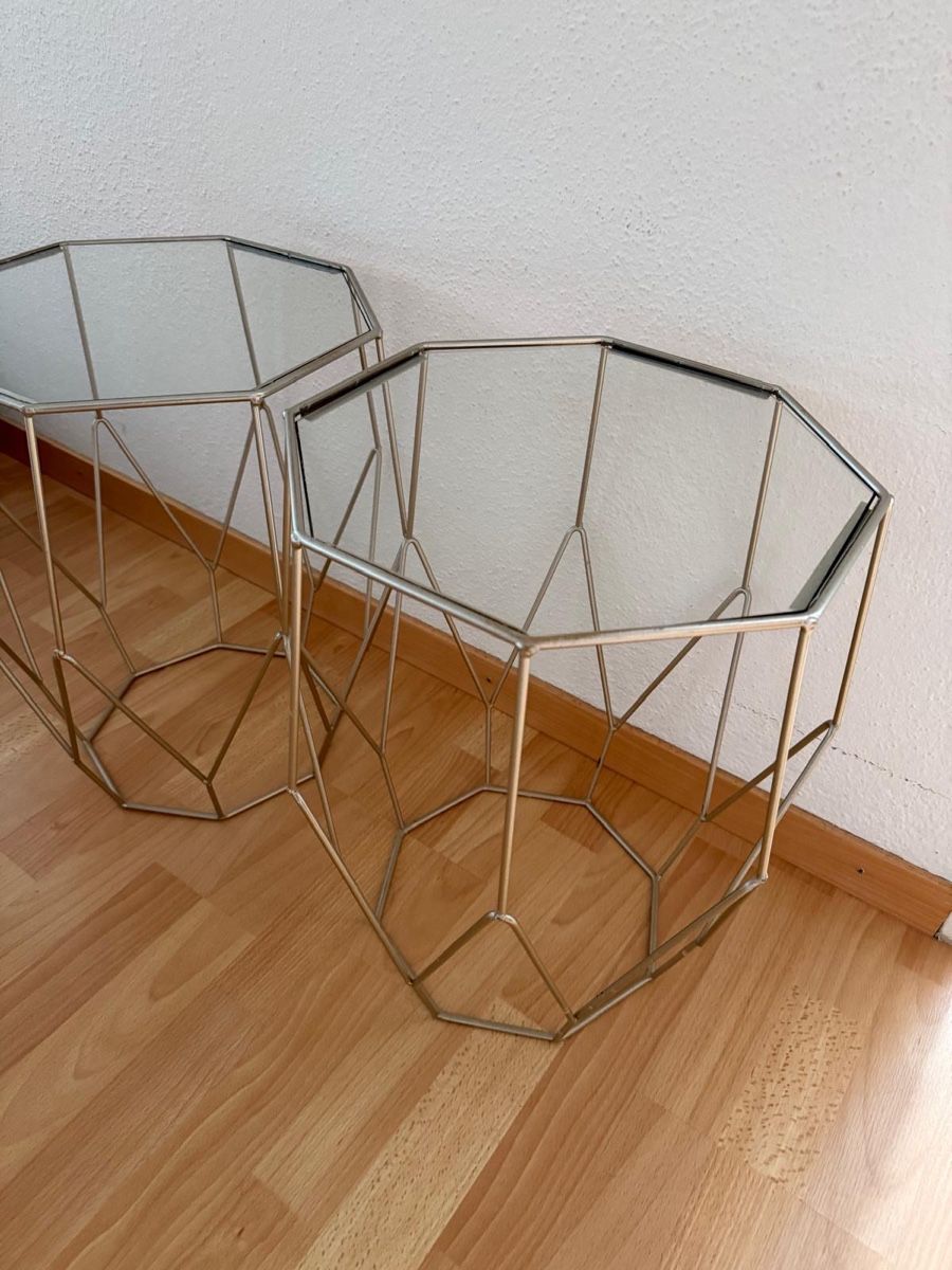 Livique Set di tavolo e panche: Beistelltische – Nuovo (secondo la descrizione) da Erlinsbach venduto da Floyd_connor 2