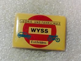 Ansteckpin 100: Fahrschule Wyss Entfelden