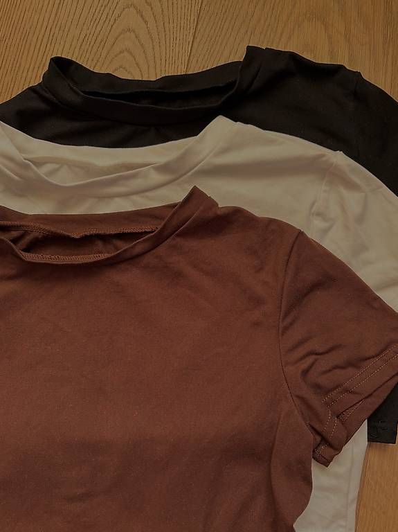 Top: 3 Tops XS  – Usato da Cademario venduto da ana_zp9b 1