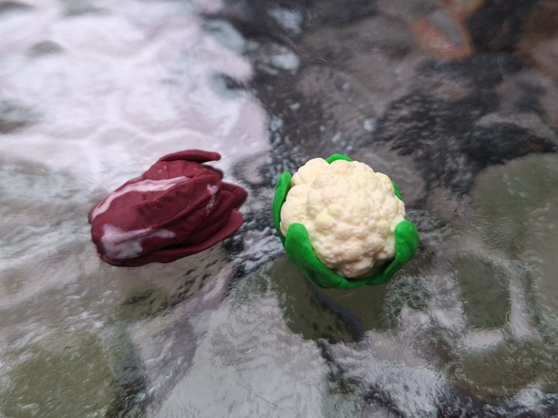 Case e mobili per bambole: Handmade Blumenkohl und Radicchio Salat – Nuovo (secondo la descrizione) da Zürich venduto da HandmadeTinyFood 1
