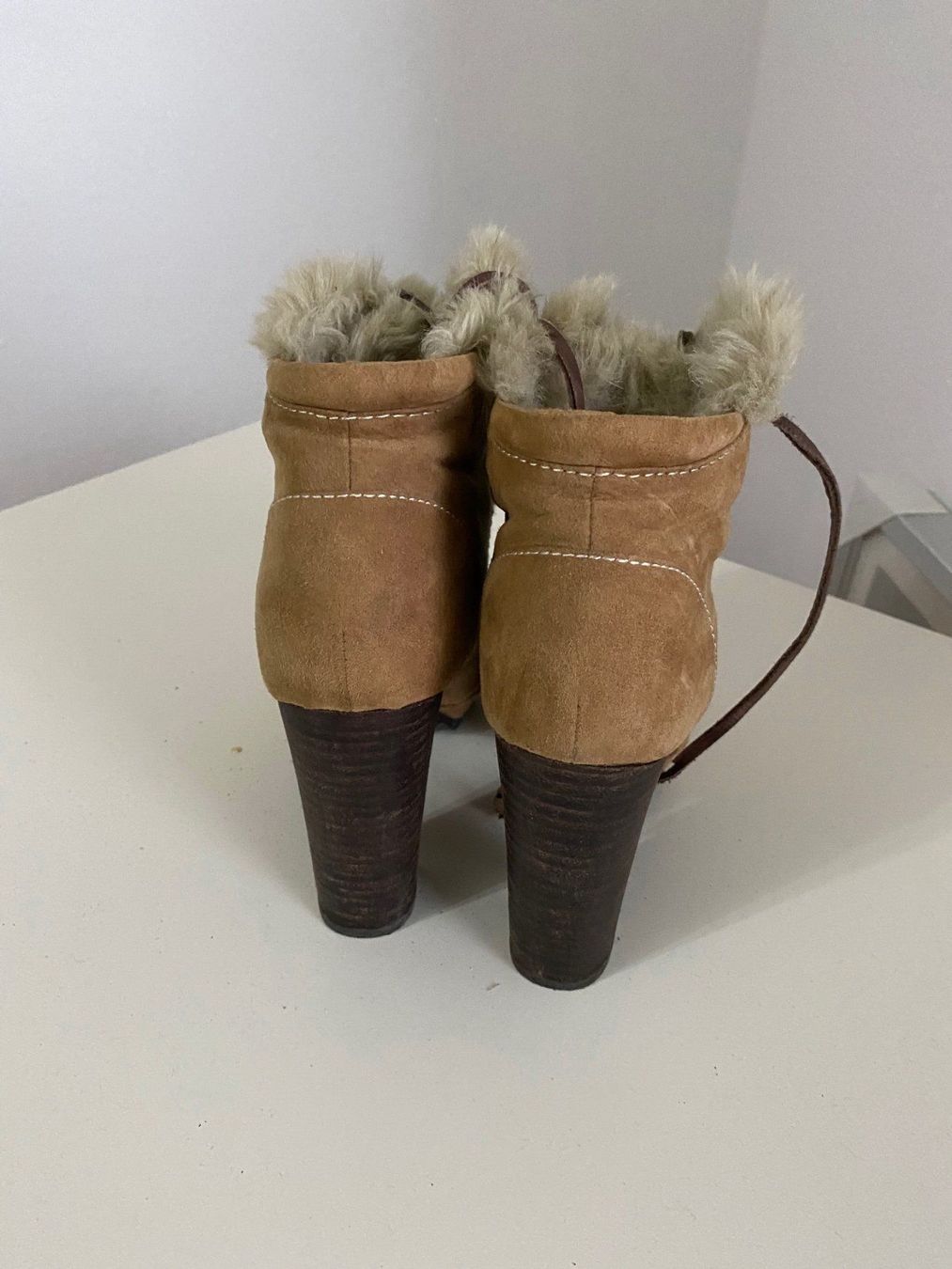 Bershka Scarpe da donna: Bershka Stiefel – Usato da Lupfig venduto da Pluribus 2
