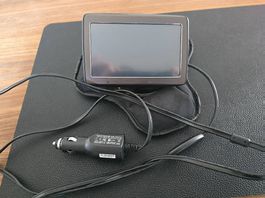 Tom Tom Navi inkl Halterung und Kabel