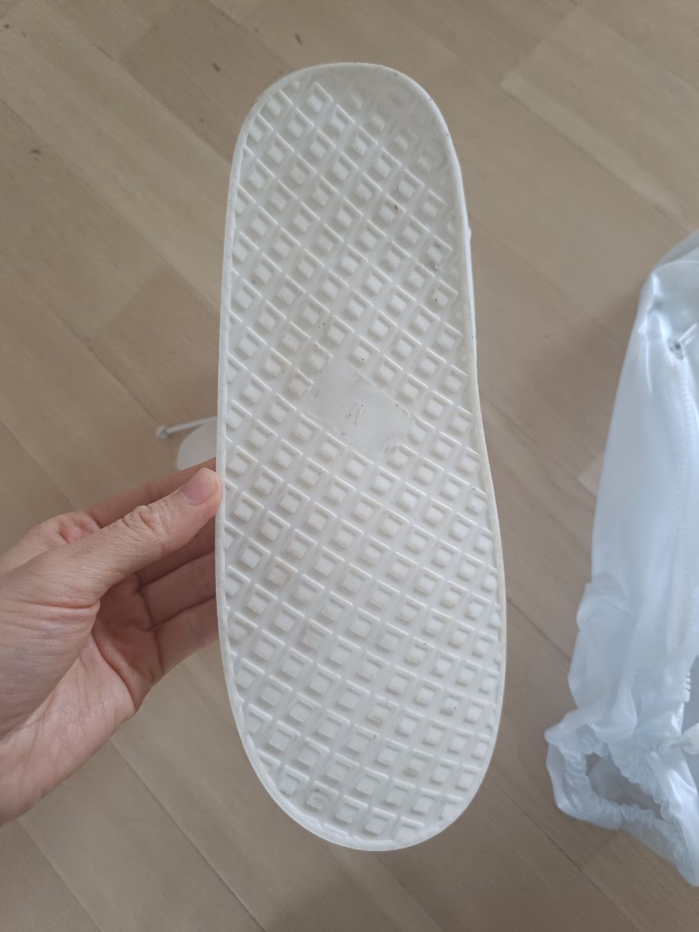 Scarpe da uomo: Regenüberschuhe Grösse 37-38  – Usato da Dübendorf venduto da phoebe013 3