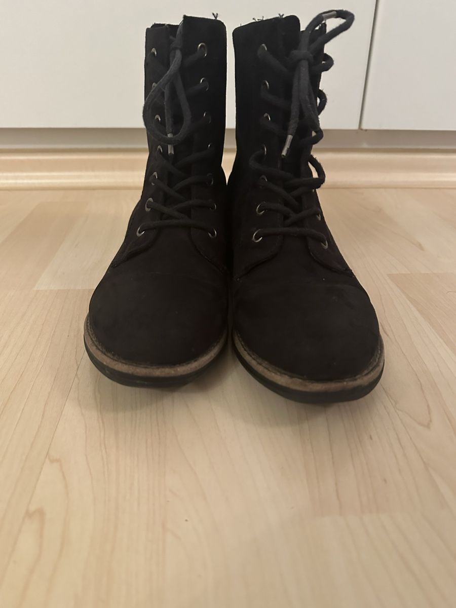 Scarpe da donna: Damen Winter Stifel Grösse 40. – Usato da Schöfflisdorf venduto da Katrins02 1