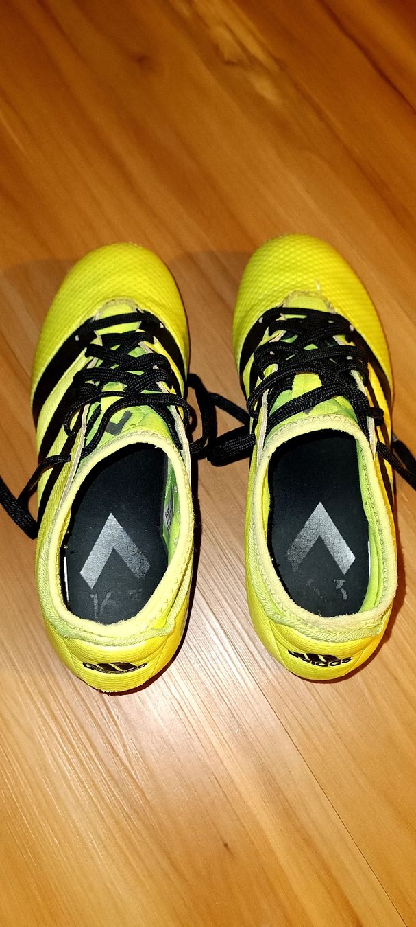 Adidas Scarpe per ragazzi: adidas Turnschuhe Halleschuhe gr 34 – Usato da Rümikon AG venduto da kar_8vy5 3