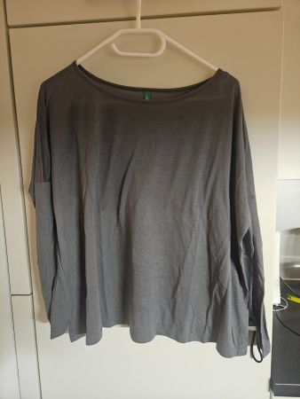 Benetton Oberteil grau weit Gr. XS