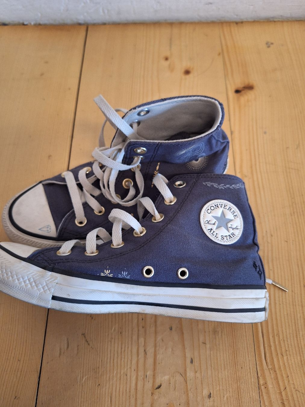 Converse Chaussures hommes: Baskets Converse bleu taille 36 – D'occasion à Fribourg par Ninitica 1