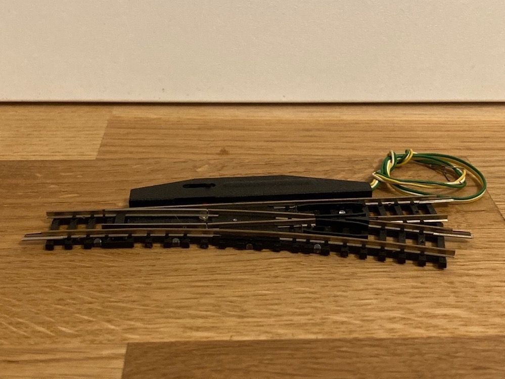 Trix Modellini di ferrovie: Minitrix 14965 Weiche Rechts 15° – Nuovo (secondo la descrizione) da Schlierbach venduto da Look8