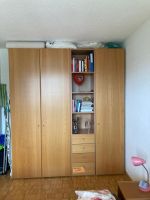 Grosser Mehrzweckschrank