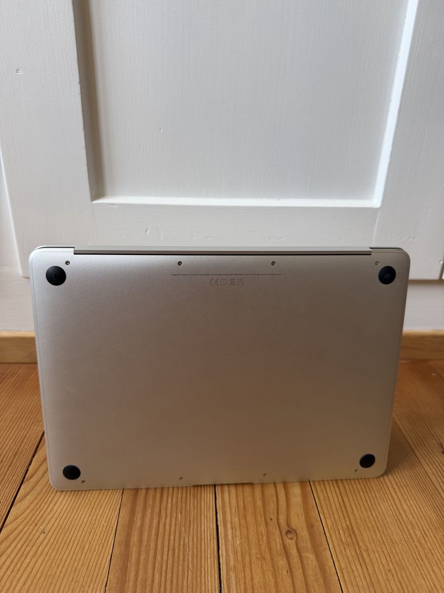 Apple Notebook: MacBook – Usato da Winterthur venduto da Milly_z9 3
