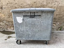 Kehrrichtcontainer