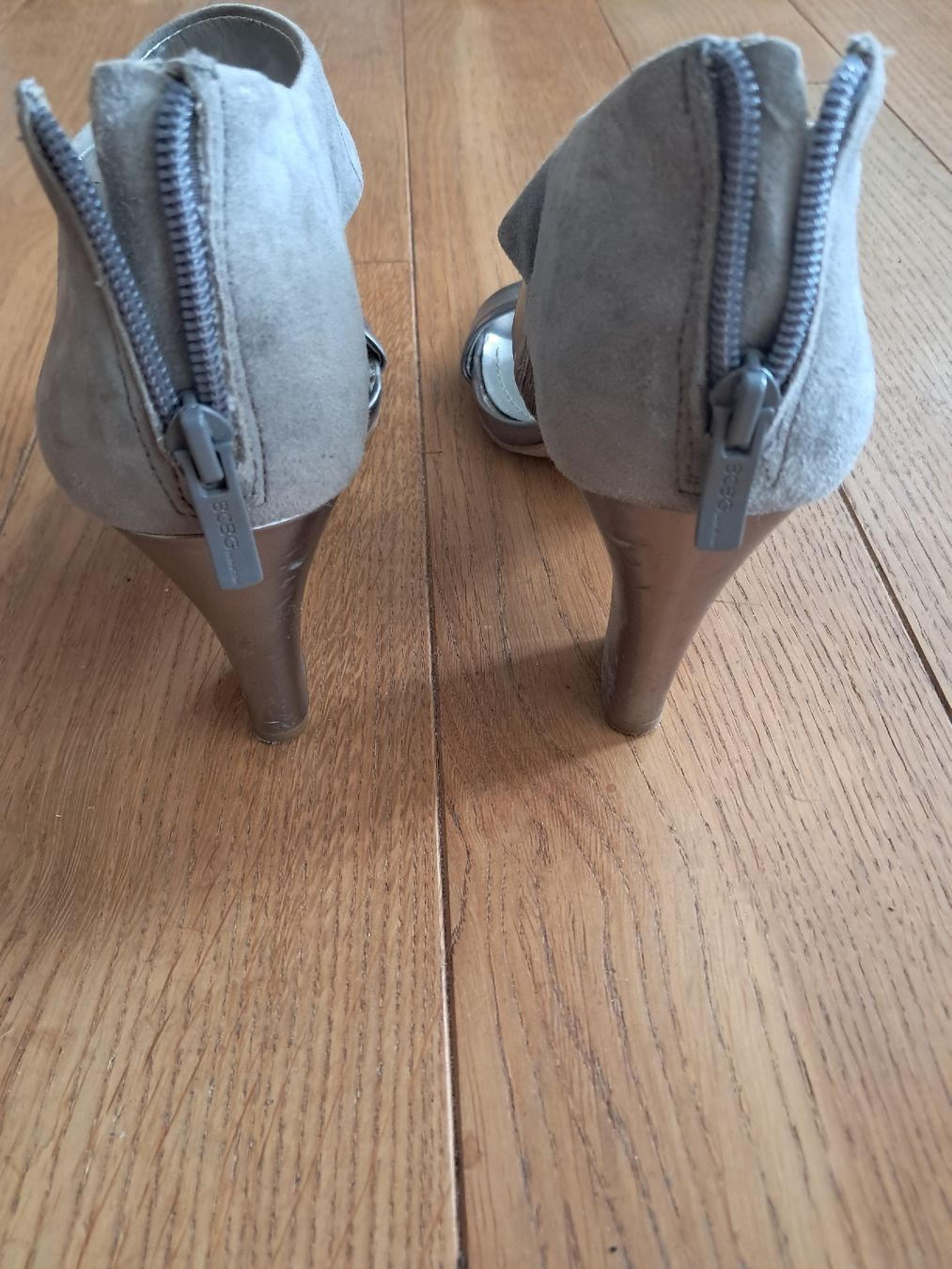 Scarpe da donna: Sandales BCBGeneration gris argenté - T 37.5 – Usato da Aubonne venduto da erinrose 3