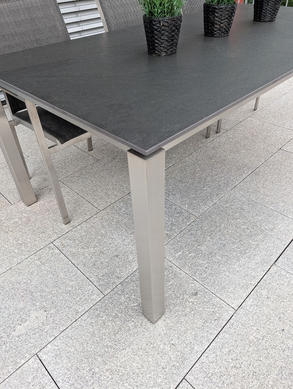 Set de table et chaises: Gartentisch Hutter Quadro - Der Klassiker mit 6 Stühlen – D'occasion à Ebikon par ChrigMond 2