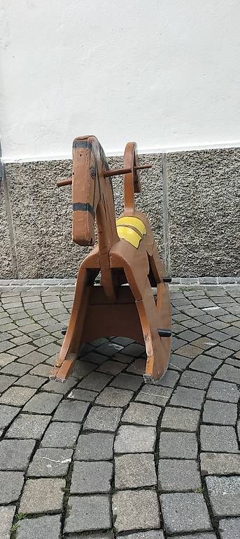 Altre altalene da giardino: Schauckelpferd – Usato da Altdorf UR venduto da Baere.58 3