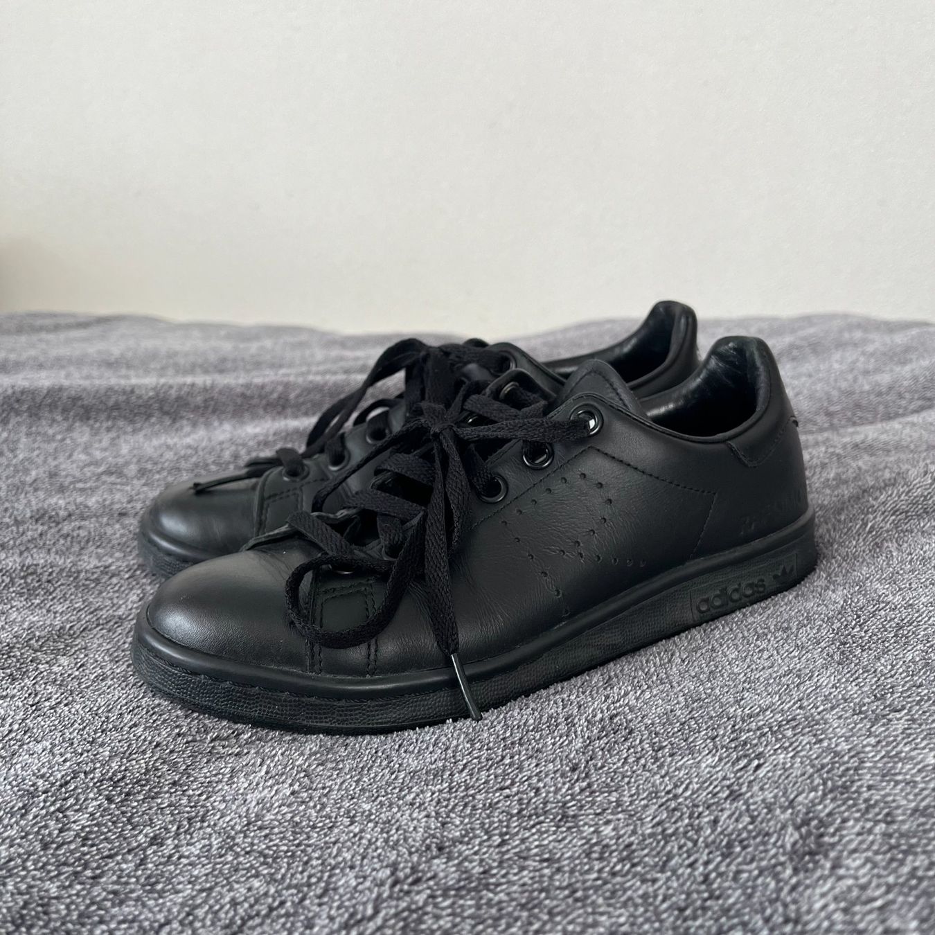 Adidas Herrenschuhe: Raf Simons x Adidas Sneakers – Neu (gemäss Beschreibung) aus Zug von Grc999