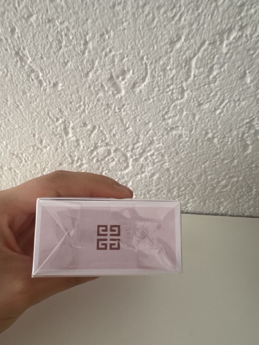 Givenchy Parfums & Eau de Toilette: Givenchy Irresistible Eau de Parfum Nectar – Neuf avec emballage d'origine à Grenchen par ale_r8yj 3