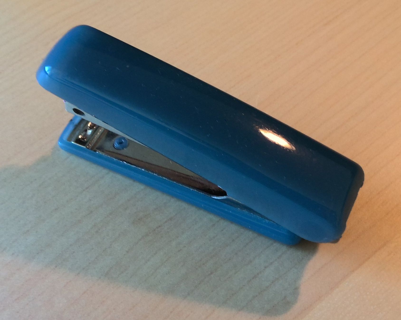 Macchine rilegatrici: Blauer Heftapparat/Tacker/Bostitch/Stapler – Usato da Basel venduto da sv_v5qb
