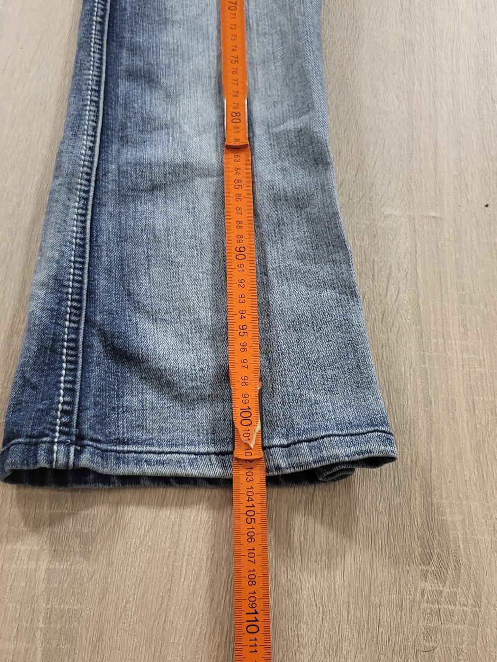 Jeans: Jean Lei bleu évasé bon état – Nuovo (secondo la descrizione) da Genève venduto da AndresValdez 4