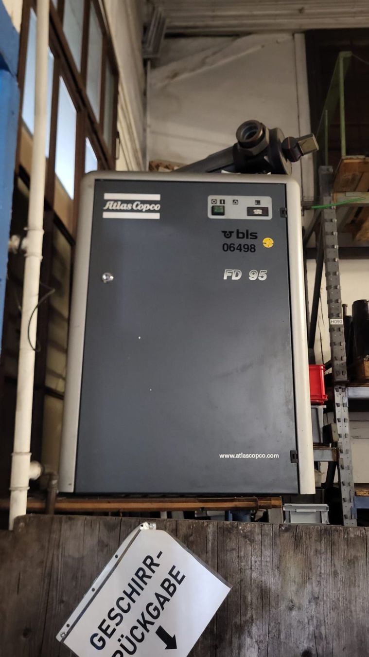 Atlas Copco Compressori: Lufttrockener Atlas Copco FD 95 – Usato da Schwarzenburg venduto da Dampfer93
