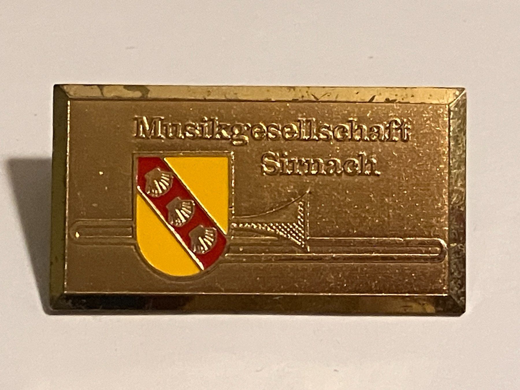 Placchette & Badge: 1 Pin Musikgesellschaft Sirnach – Usato da Basel venduto da djwwpp
