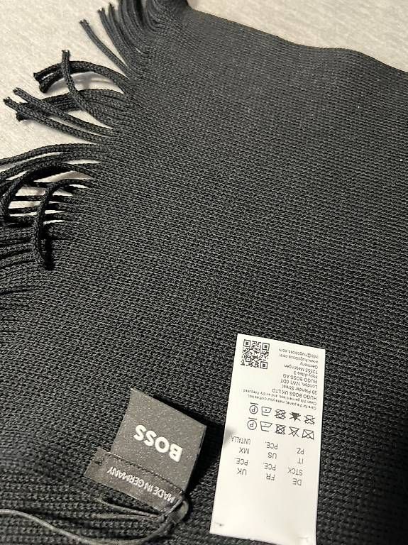 Sciarpe: Hugo Boss Schal Schwarz Herren – Usato da Lufingen venduto da luc_g6rv 2