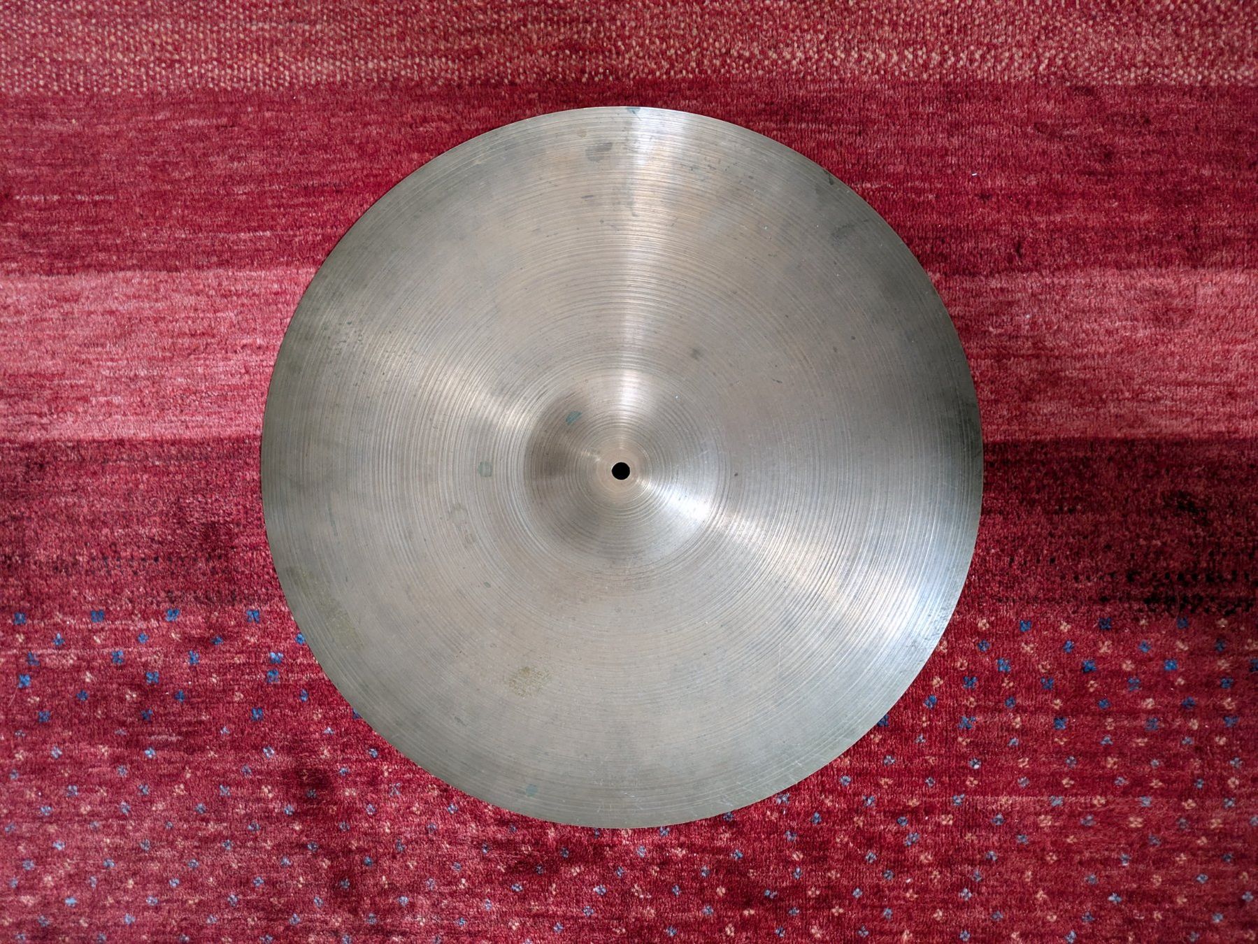 Zildjian Musikinstrumente: Zildjian Avedis 22'' Ping/Rock Ride – Gebraucht aus St. Gallen von Jmelmuka