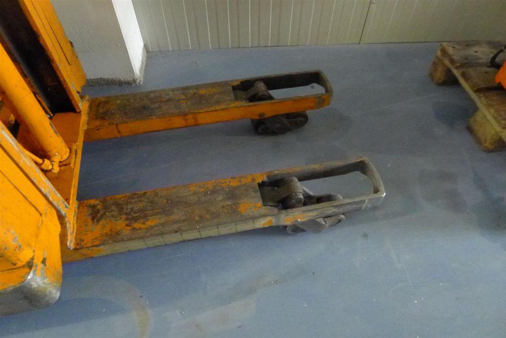 Stapler Deichselgerät Elektro (Gebraucht) in Reiden für CHF 499 – nur ...