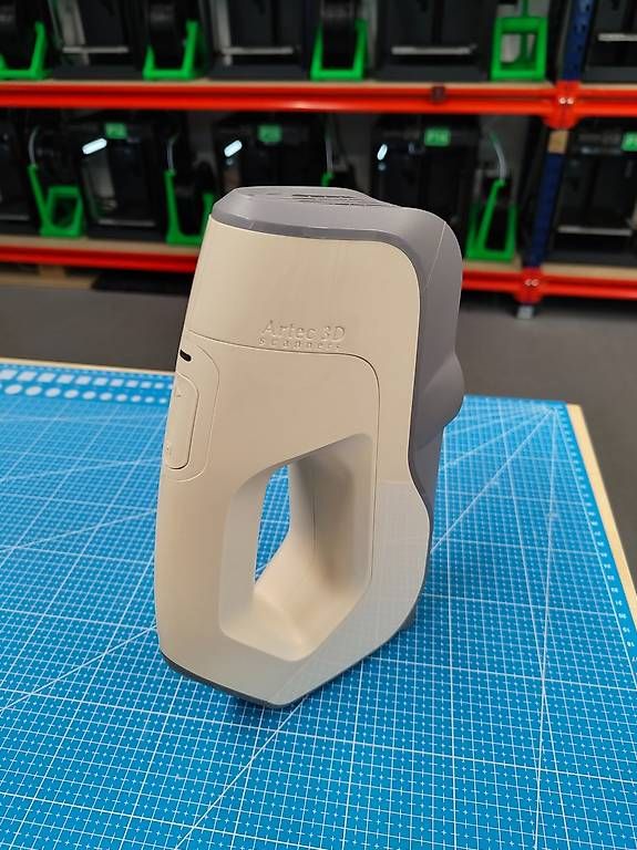 Scanner: Scanner 3D professionnel haute précision Artec Eva – Usato da Buchillon venduto da bou_wn57