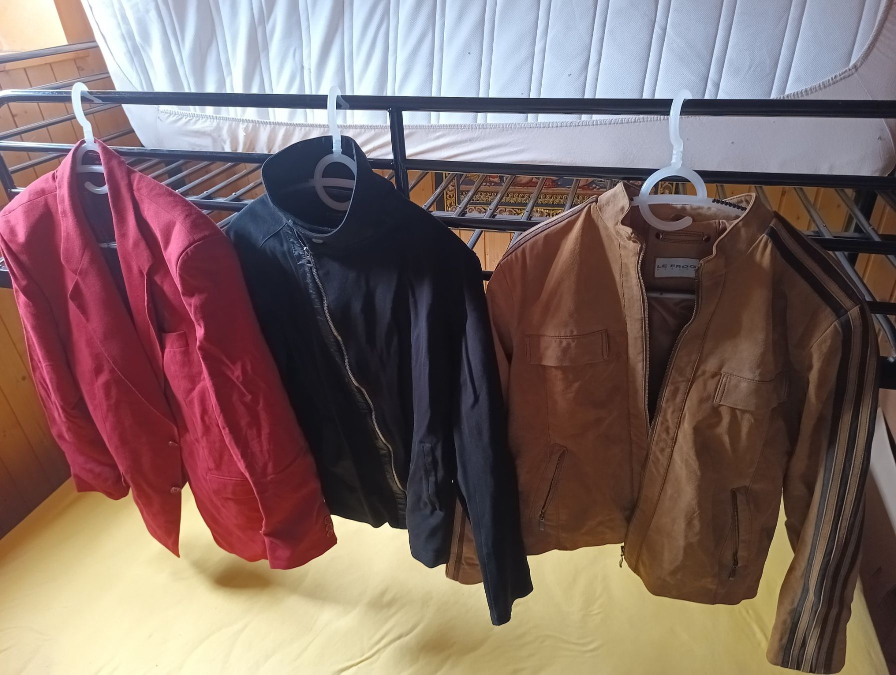 Giacche: Lot de 9 vestes classiques – Usato da St imier venduto da Rieju23