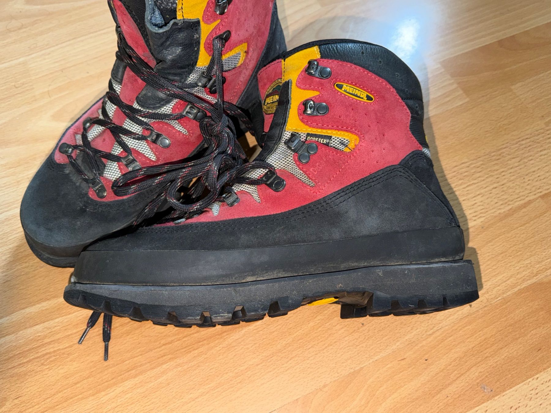 Meindl Scarpe da uomo: Wanderschuhe von Meindl Grösse 44½ – Usato da Aarau venduto da KorgPA 5