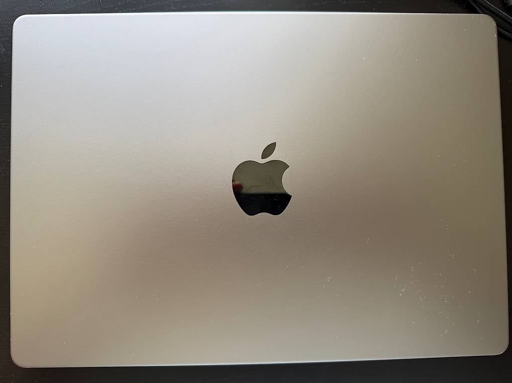 Apple Notebook: Macbook Pro 16 GB / 1 TB SSD – Usato da Lenzburg venduto da ftorrisi 2