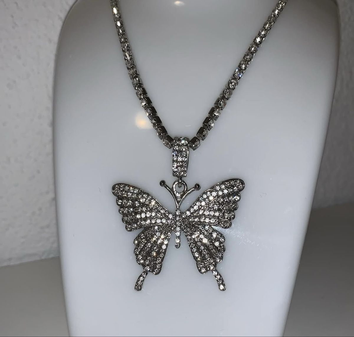 Catenine: Halskette Schmetterling – Nuovo e nell'imballaggio originale da Solothurn venduto da Quality_Store
