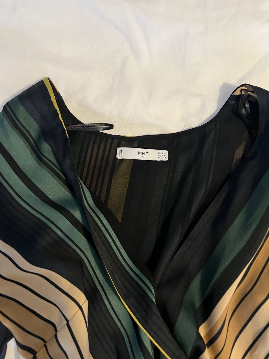 Mango Robes: Kleid – Neuf (Voir description) à Zürich par tyr_5j6q 4