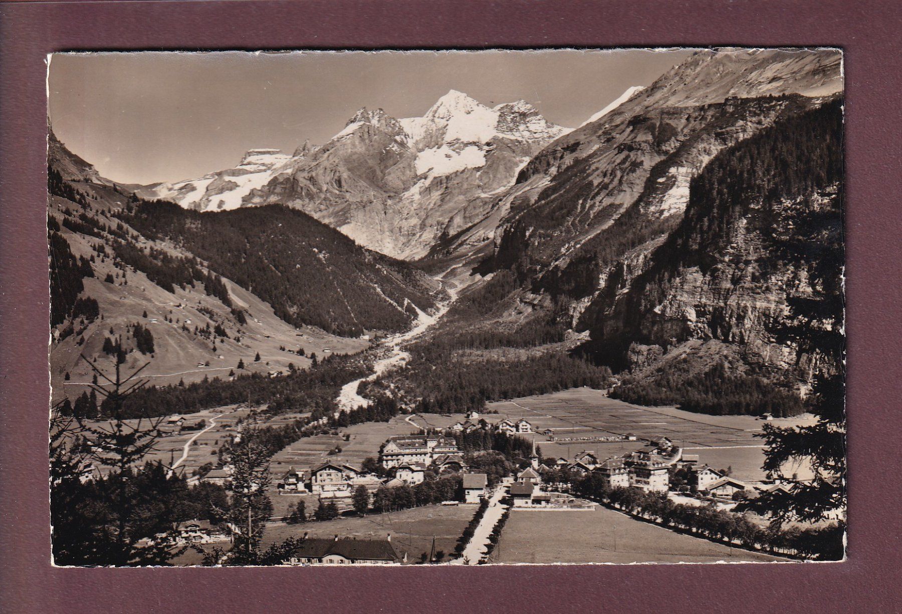 Cartoline postali: KANDERSTEG - Blümlisalp – Usato da Pully venduto da nicecards