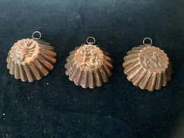 3 kleinere Backformen zum Aufhängen