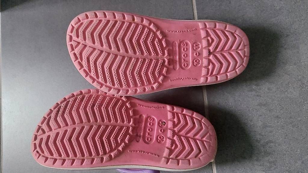 Scarpe per ragazze: Crocs pink 10/12 – Usato da Richterswil venduto da nimgruet 2