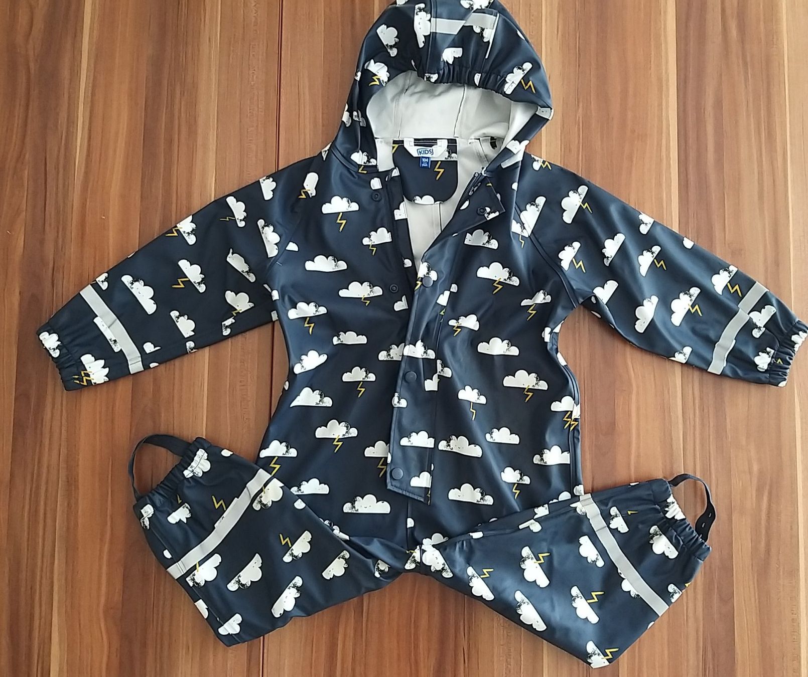 Jumpsuits: Regen-Overall / Overall pluie Gr 104 – Gebraucht aus Coldrerio von dgv
