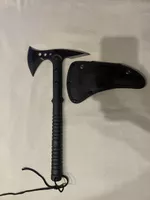 Taktische Axt schwarz mit Scheide 