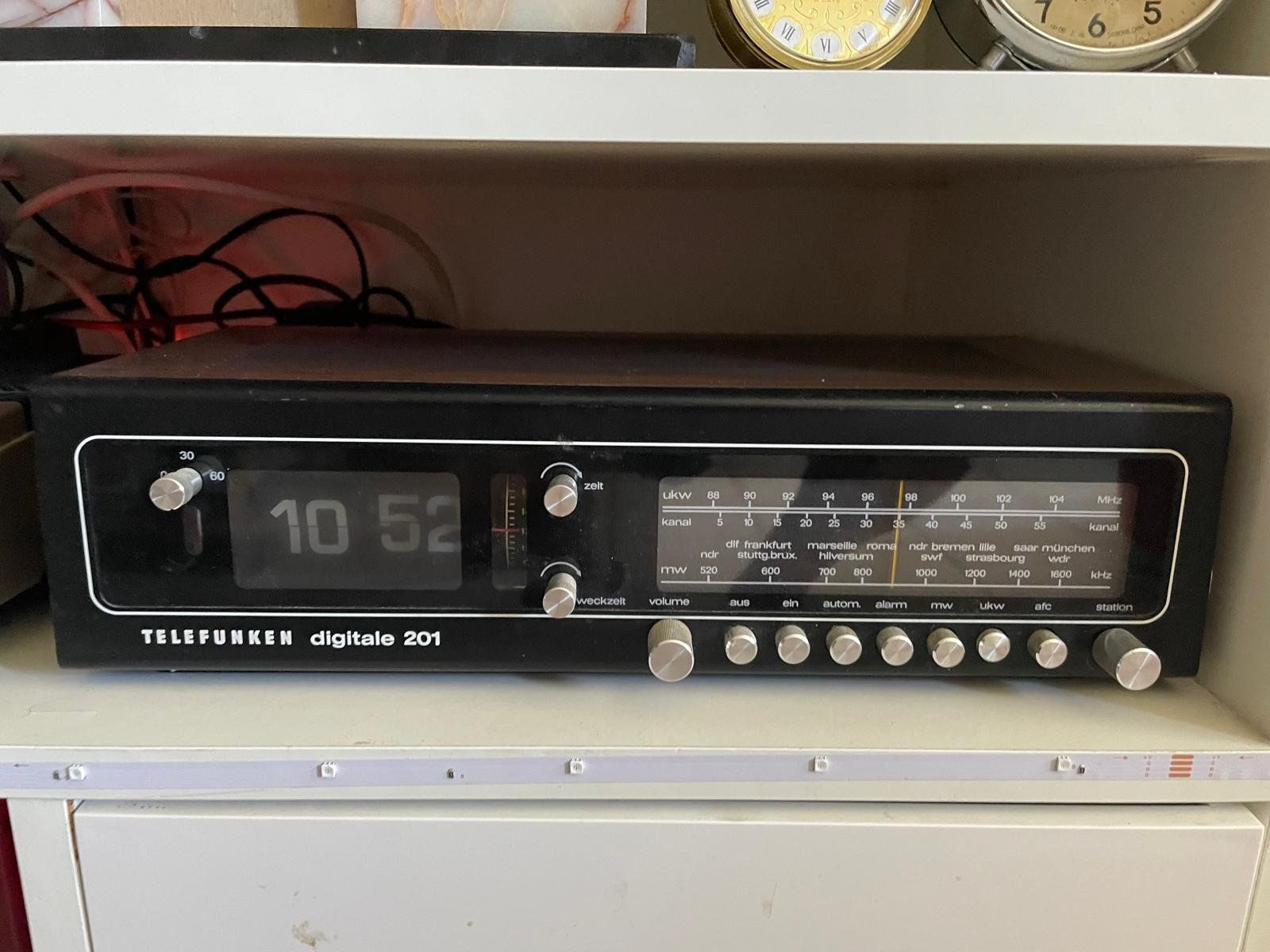 Radio: 3 Radiosveglie anni 70-80 – Usato da stabio venduto da moreno018 3