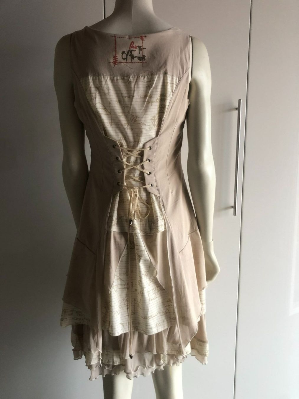 Vestiti: Kleid von Fait pour vous, Paris – Nuovo e nell'imballaggio originale da Contra venduto da Oly_93 3