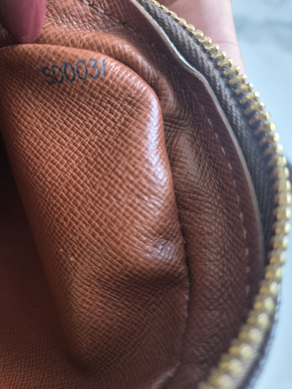 Louis Vuitton Sacs: Louis Vuitton Danube  – D'occasion à Weisslingen par Airgate 5