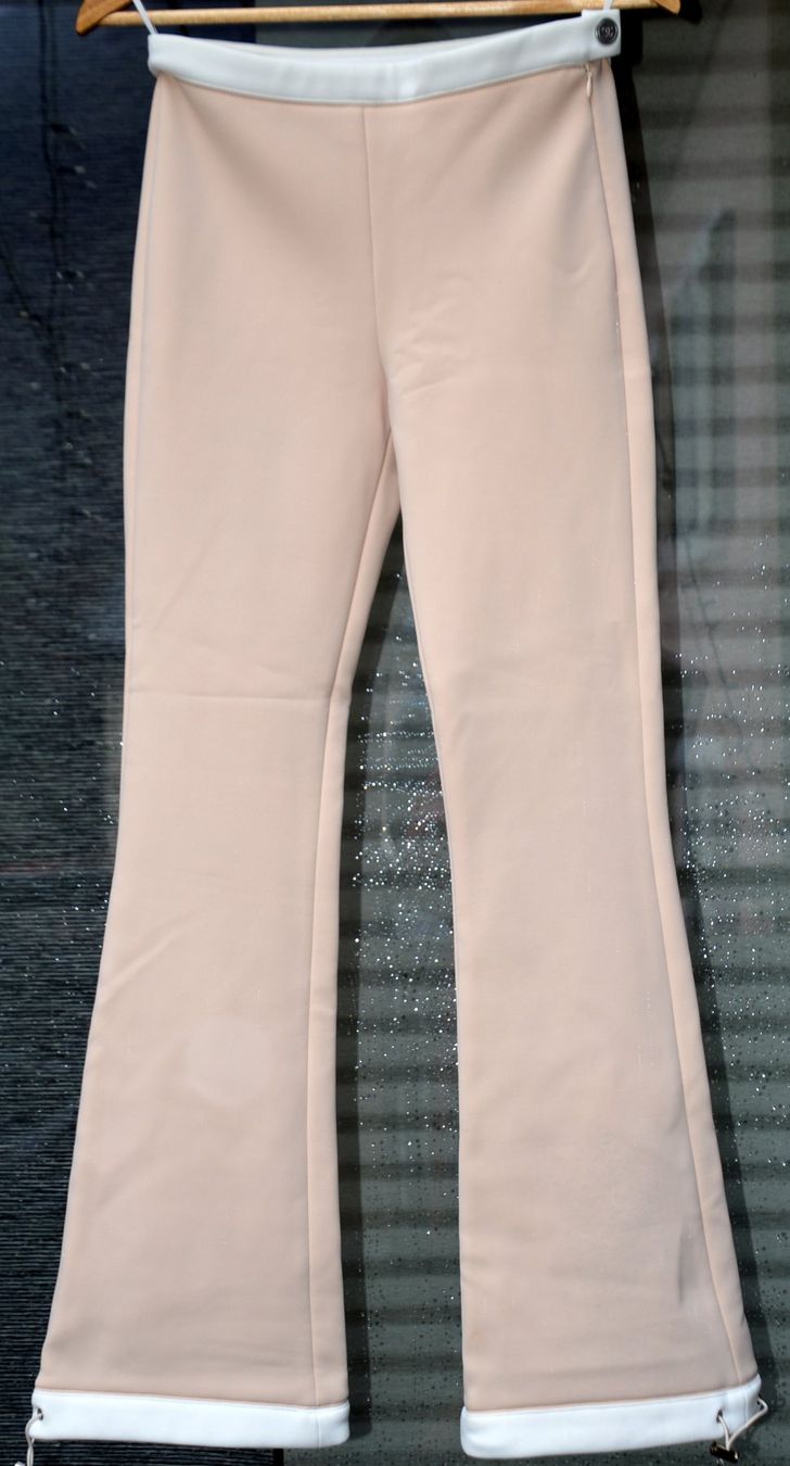Chanel Pantaloni: Chanel Ski Hose / pantalon de ski .36 – Usato da Collonges venduto da Auganien