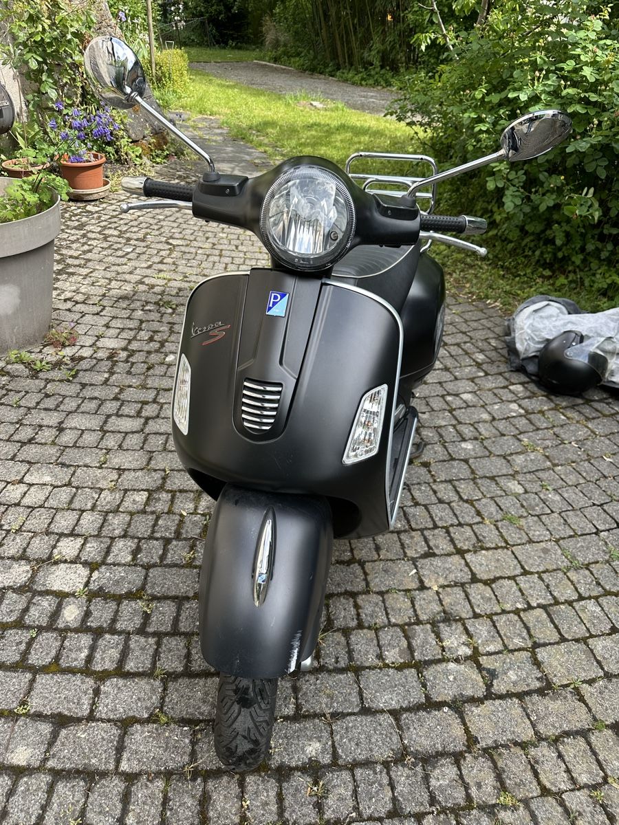 Vespa Scooters: Vespa Gts 300 – D'occasion à Wädenswil par tippihno 2