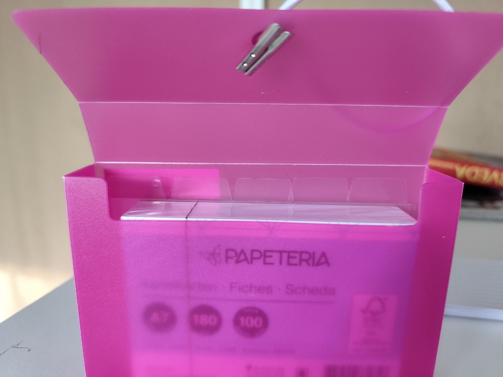 Altro in  Abbigliamento & Accessori: Karteibox mit Register inkl Kärtchen – Usato da Wangen an der Aare venduto da CheyenneSpahni 1