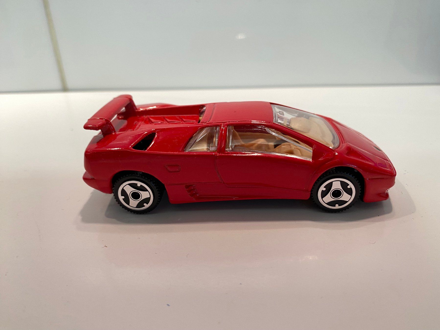 Lamborghini Modellautos: Lamborghini Diablo 1-43 Bburago 150 – Neu und originalverpackt aus Kerzers von tisyayasuBE 2